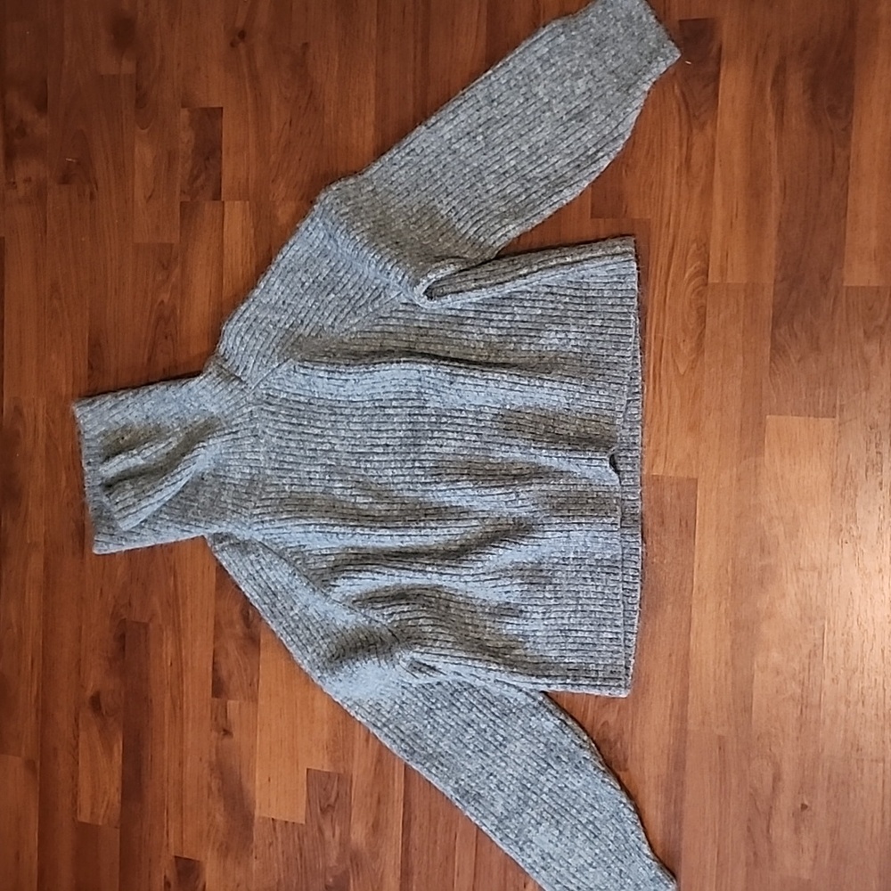 NWT Old Navy Cropped Turtleneck Sweater, Grey Sz L